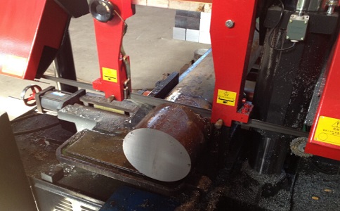 郑场镇卧式带锯床加工时出现明显振荡如何排查？